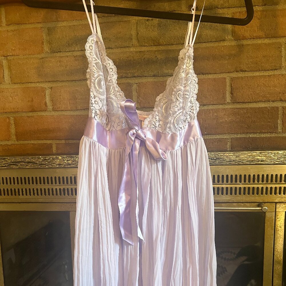 Victoria's Secret VERY SEXY Lavender Pleated Babydoll Sz S